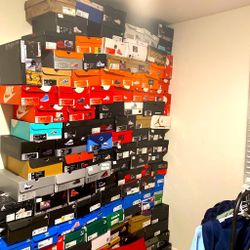 Buying All Type Of Jordan’s 1’s 4’s 5’s Dunks, Dunks Sb All Condition New Used 