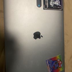 MacBook Pro 2019 (with Touchbar) 