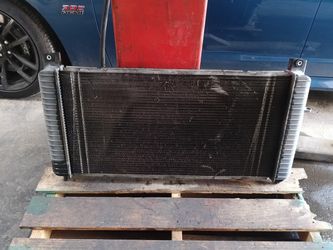 2008 Chevy Silverado 1500 Radiator OEM 5.3L v8