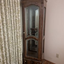 Display Cabinet 