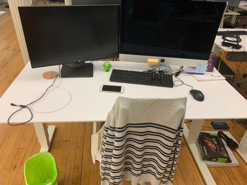 Humanscale Float Table – Height-Adjustable Sit/Stand Desk