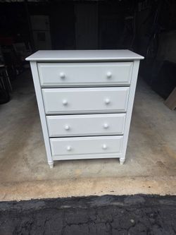 4-Drawer Wood Dresser