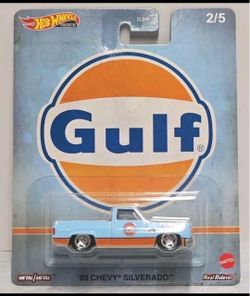 Hot Wheels Premium '83 Chevy Silverado Gulf