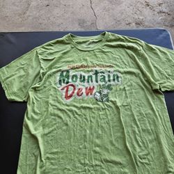 Mountain Dew It'll Tickle Your Innards Y2K Graphic Savvy Tee 

