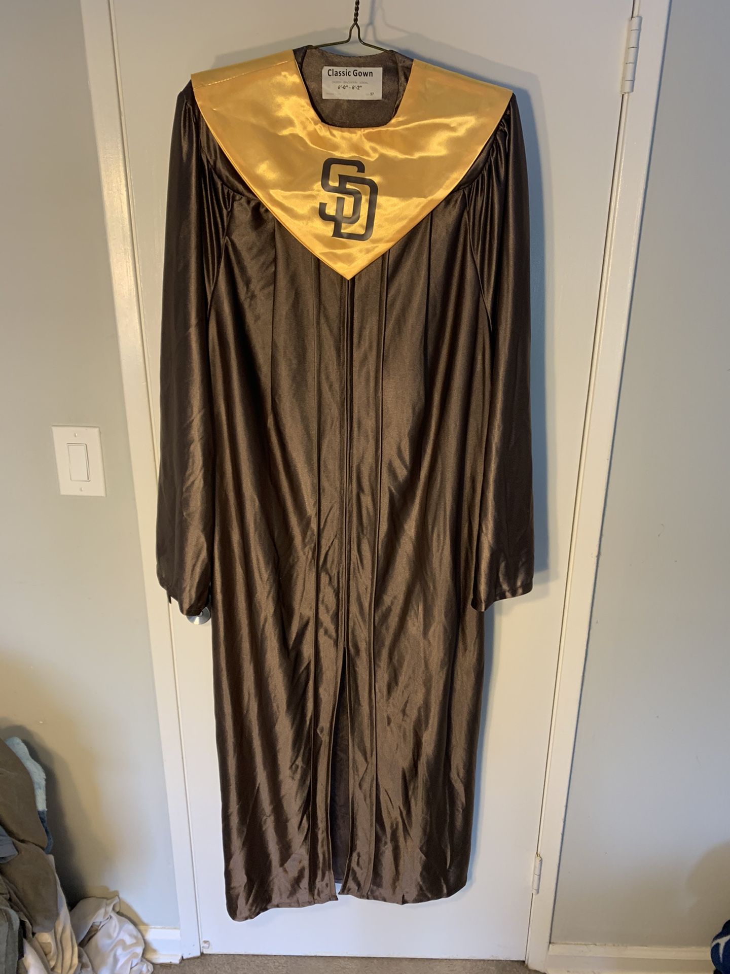 San Diego Padres Friar Costume for Sale in La Costa, CA OfferUp