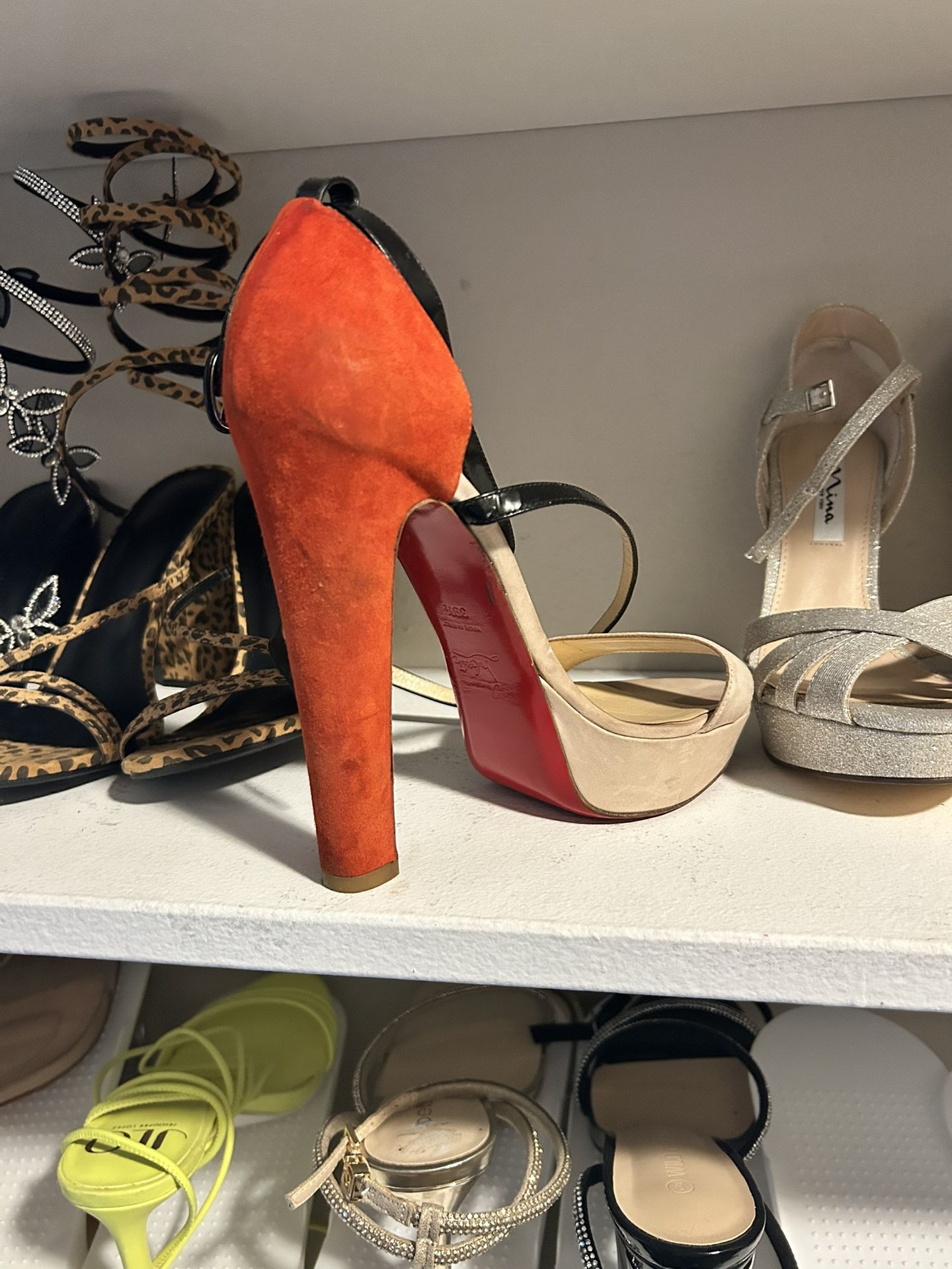 Christian Louboutin Tan & Black Heels – Size 39.5 (Fits US 9-9.5)