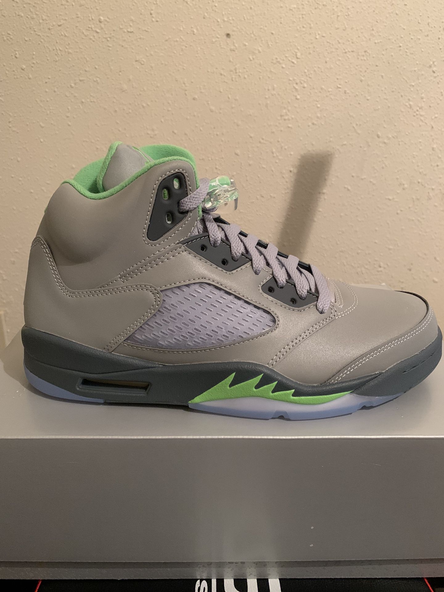 Green Bean 5s Size 9.5