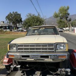 Toyota Pickup 1983 And 1979 Parts 