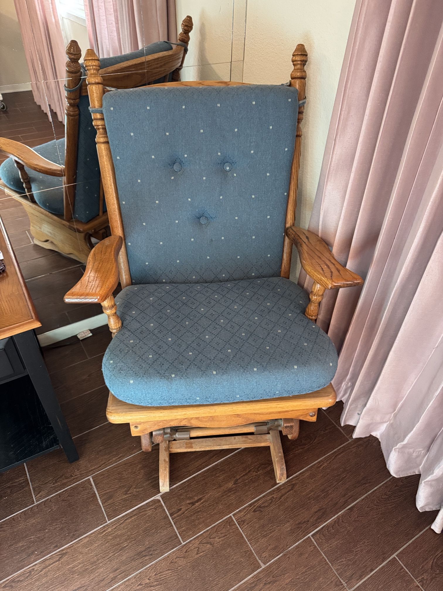 Rocking Chair With Cushions