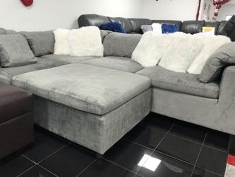 Super Comfortable Sectional/ Modular