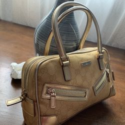 ORIGINAL..Gucci purse.