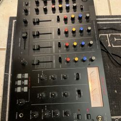 1980’s 4-channel, 19” Rack Mount, Individual Eq’s, Sound EFX, 