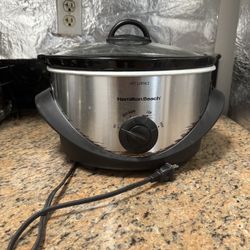 Hamilton Beach 4-Quart Oval Slow Cooker