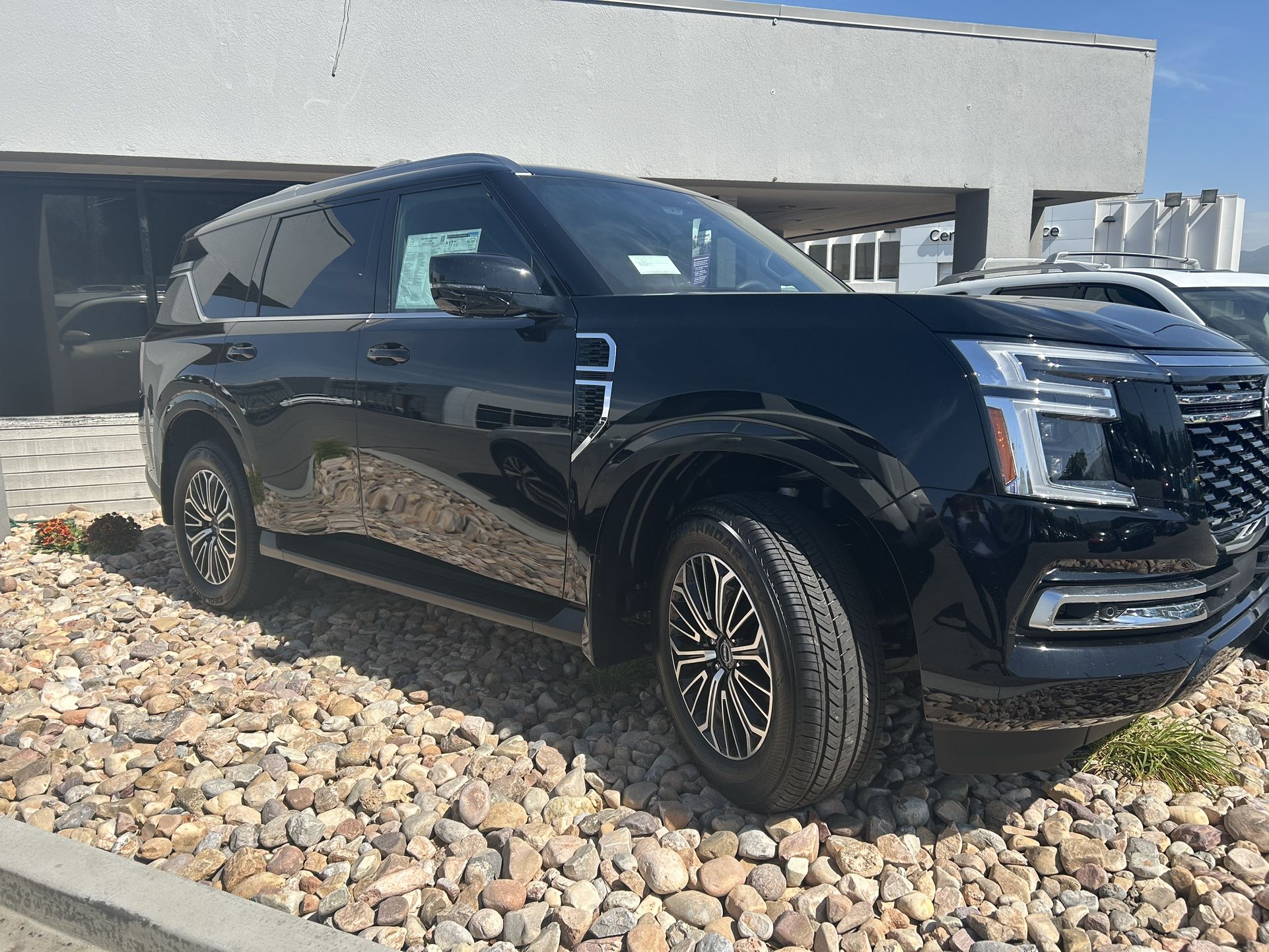 2025 Nissan Armada