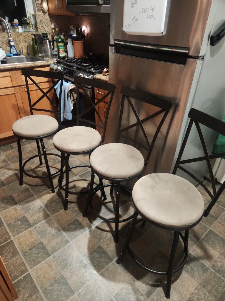 (4) Great Condition Chairs