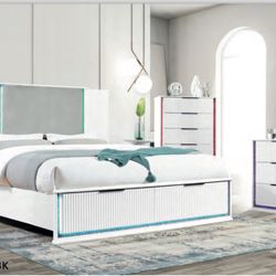 Modern Queen And King 4pc