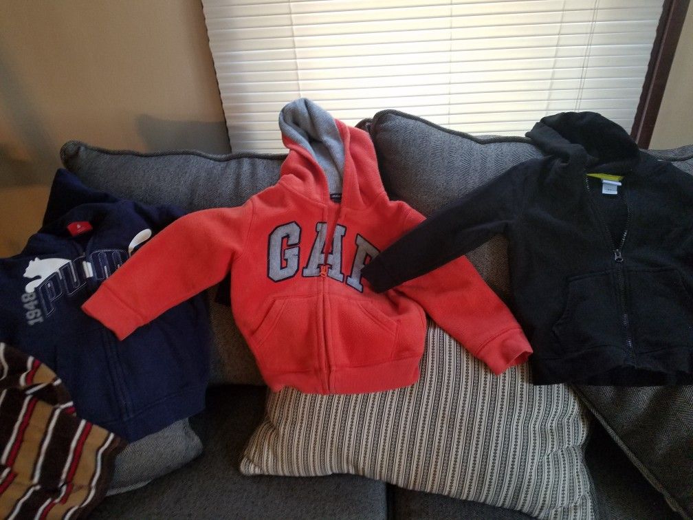 Boys size 4