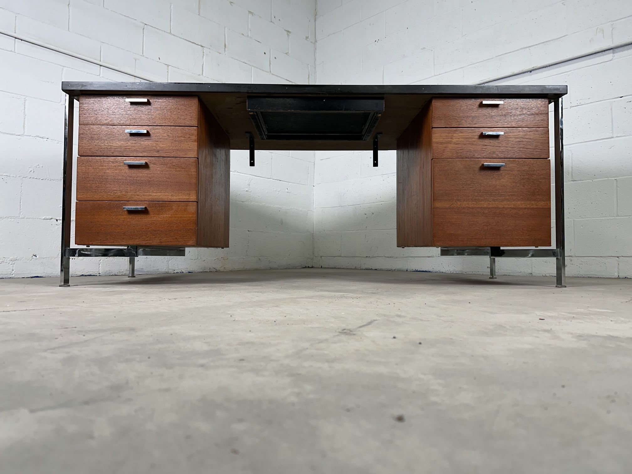 Mid Century Modern Florence Knoll Style Walnut & Chrome Executive Office Desk 🚚 Delivery Available - Retro Man Cave Estate Sale Furniture 1950s Teak