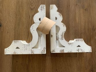 Brand New Magnolia Home Corbels