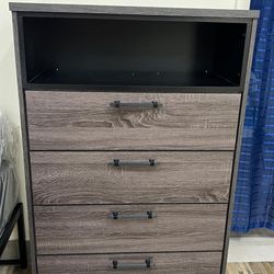 Bedroom Set Brand New 