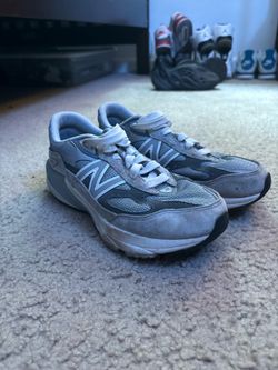 New Balance 9060 grey trainers.  #sneakers #lifestyle