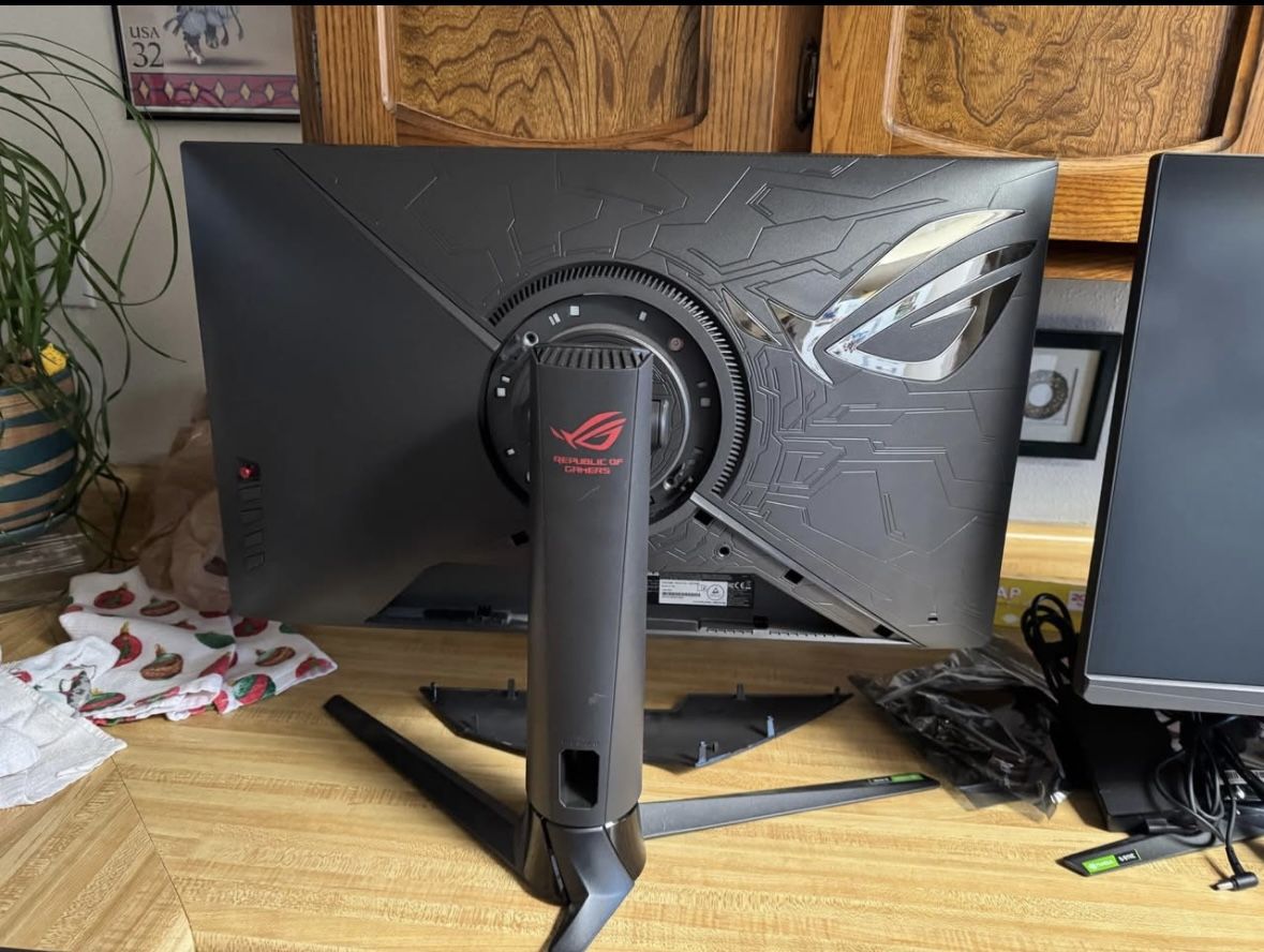 ROG Gaming Monitor 27