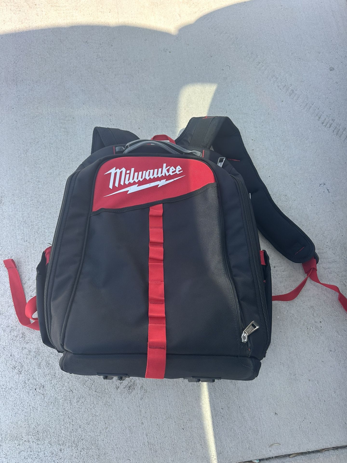 Milwaukee Back Pack