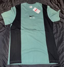 Mens Nike Tshirt size Large