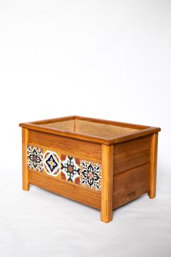 Premium Talavera Cedar Planter Box