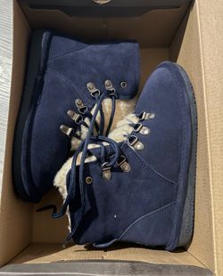 Bearpaw Navy Blue Suede Lace-Up Boots size 7
