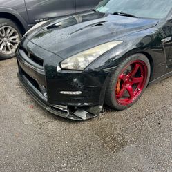 OEM NISSAN GTR Front Bumper