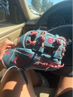 A2000 baseball glove