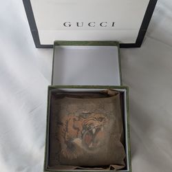 Brand New Gucci Wallet (AUTHENTIC)