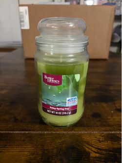 Better homes and garden candle brand new
