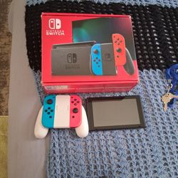 Nintendo Switch 