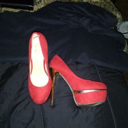 Woman High Heels ( Size 8 ) $10 EACH