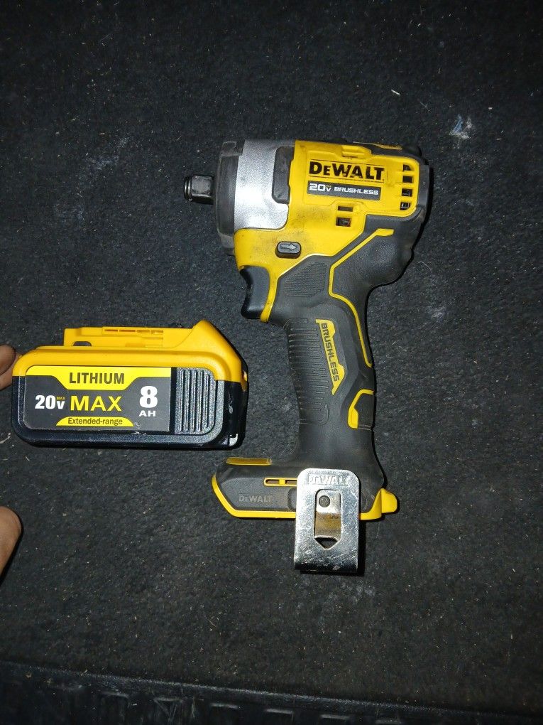 DeWalt 20v Max 1/2 In Cordless Brushless Compact Impact Wrench Tool