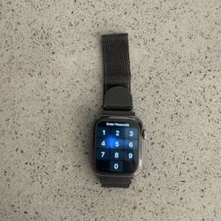 Apple watch - Series 4 