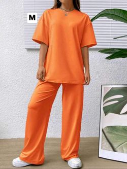 New women’s 2 piece set size medium