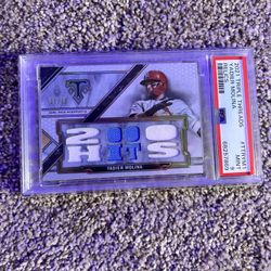 Yadier Molina Triple Threads