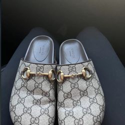 Gucci Mules 