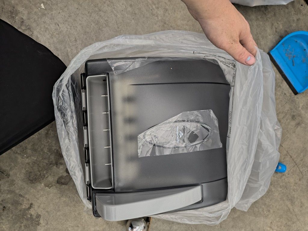 Georgia Pacific Paper Towel Dispenser