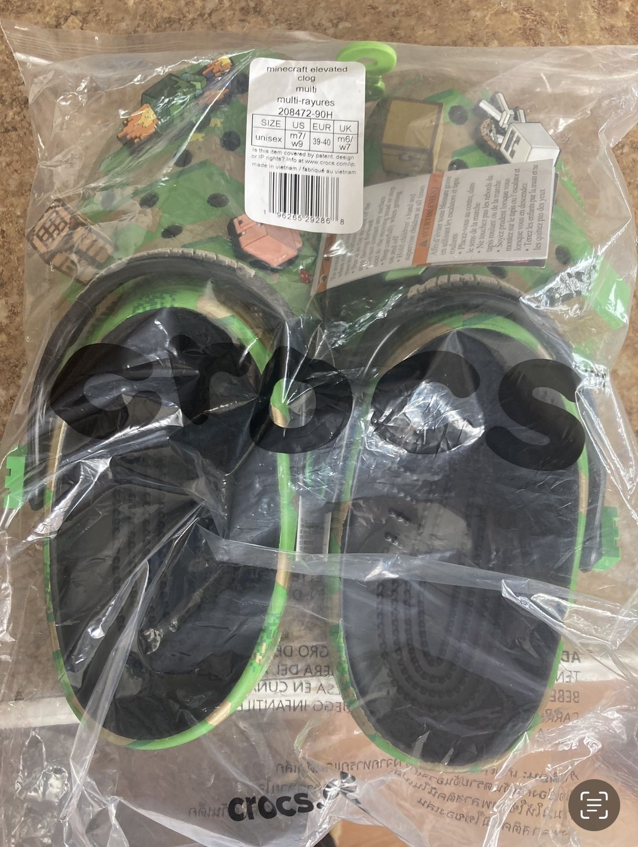 Minecraft Crocs Men’s Size 7 Women’s Size 9 Sealed