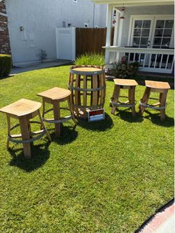 Wine barrel table and stool’s