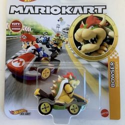 Hot Wheels Mario Kart Bowser Standard Kart DieCast Car