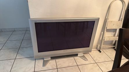 42 inches Panasonic Plasma TV model TH 42PS50U