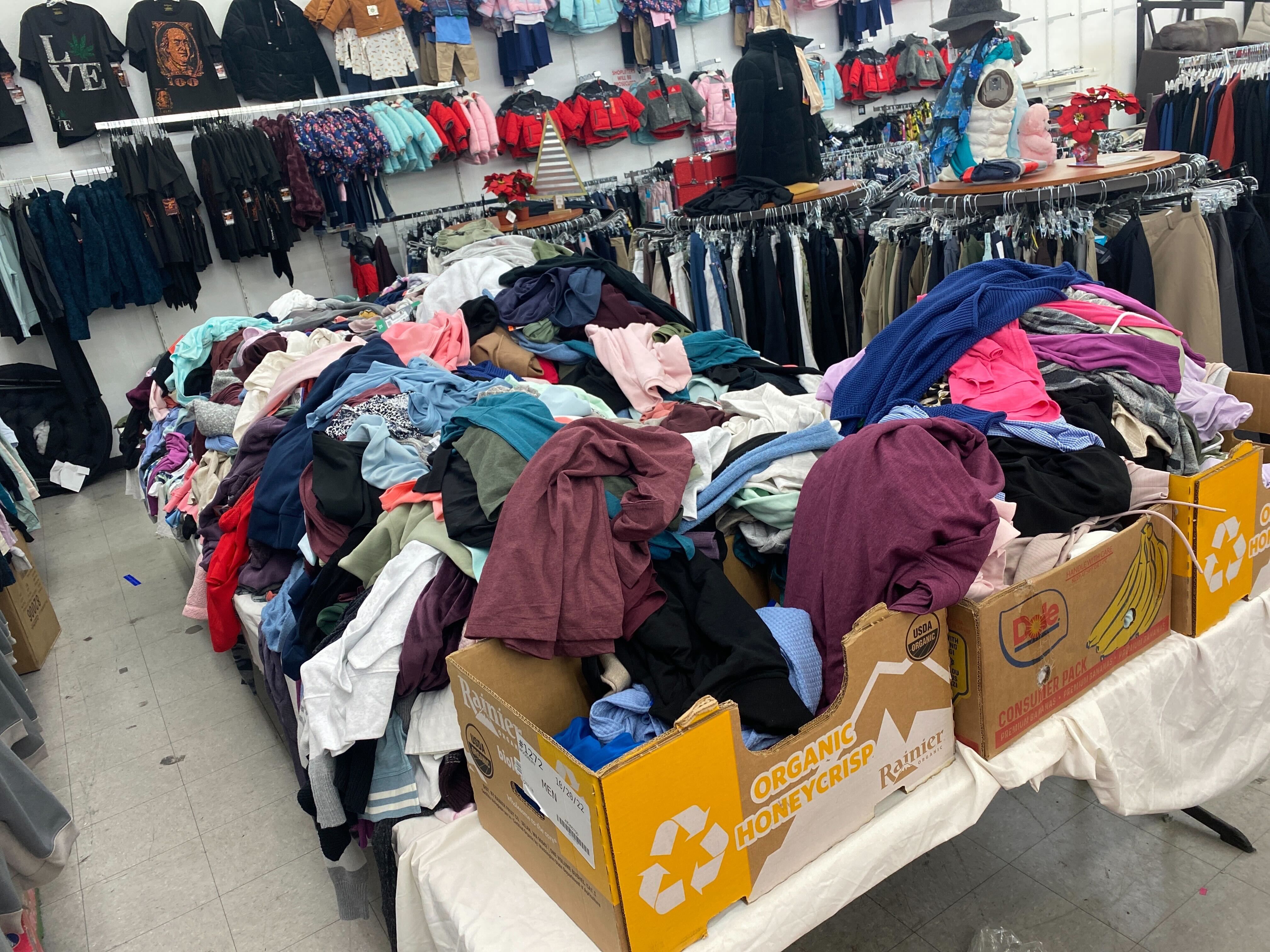 Clearance Sales! Each Piece $3.99