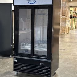 NSF 40 inches Two Slide glass Door Refrigerator ESM-33SR
