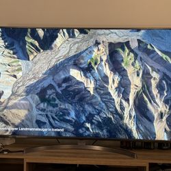 4K Super UHD HDR LED Smart TV