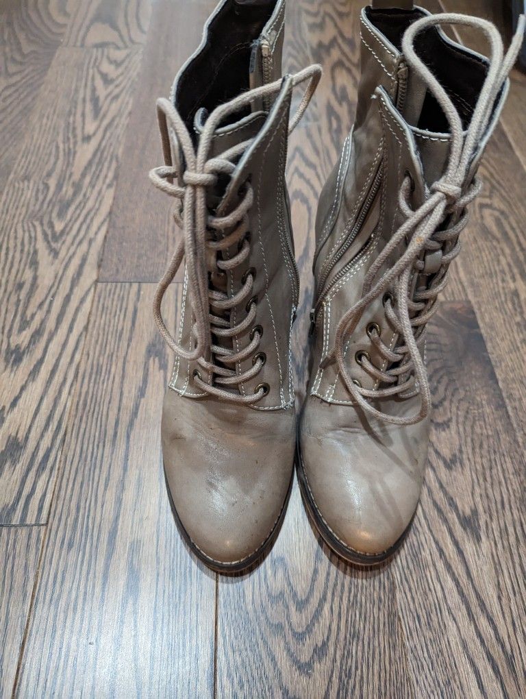 Light Brown Heeled Boot - Size 8.5